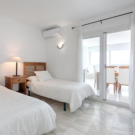 Front Sea View Apartment エステポナ エクステリア 写真