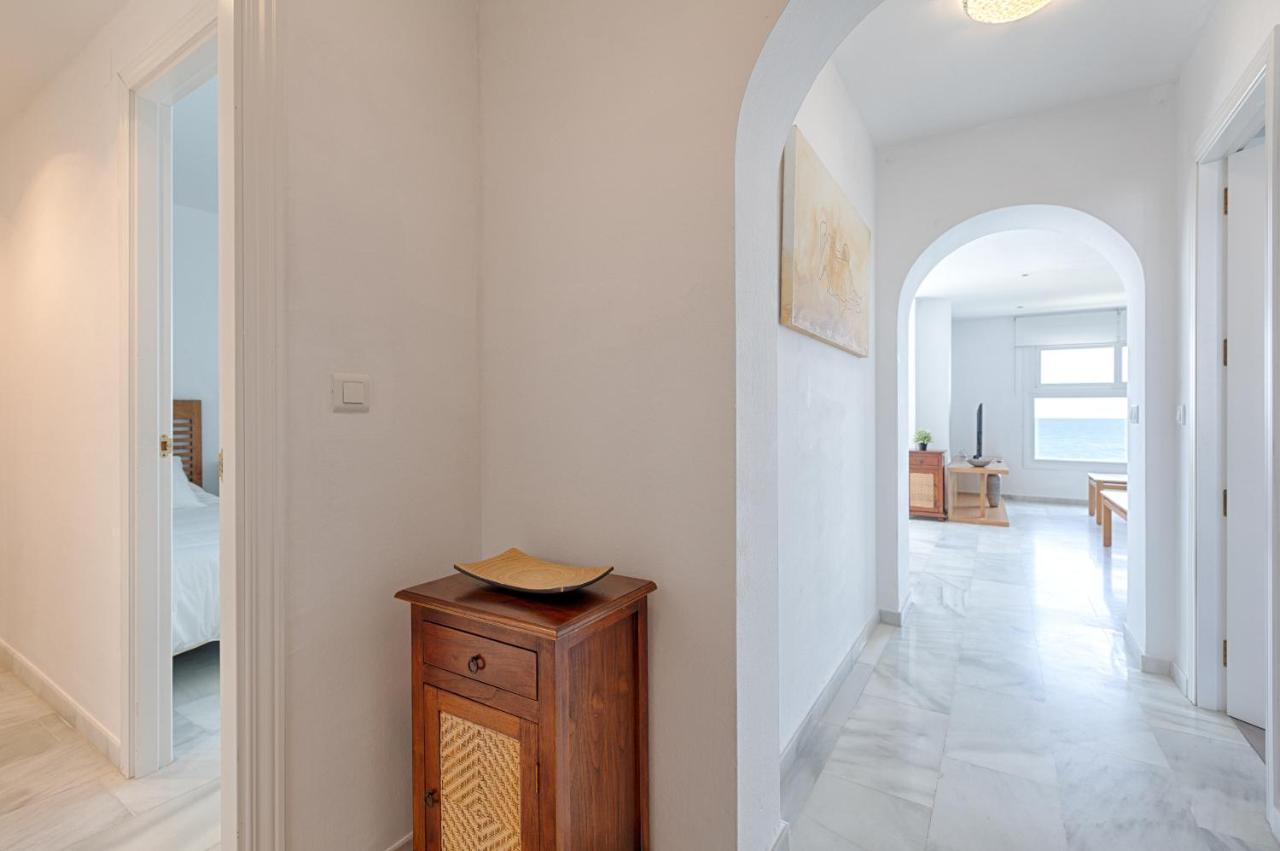 Front Sea View Apartment エステポナ エクステリア 写真