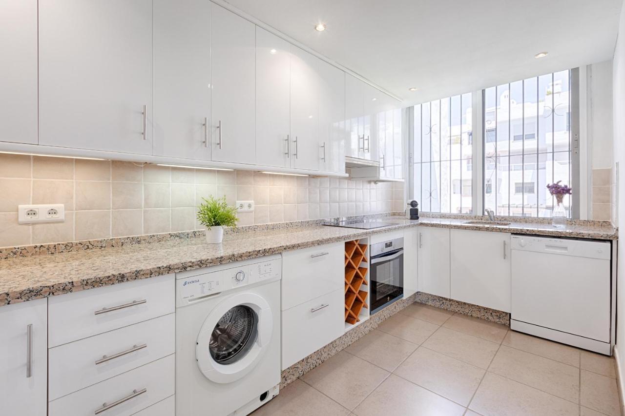 Front Sea View Apartment エステポナ エクステリア 写真