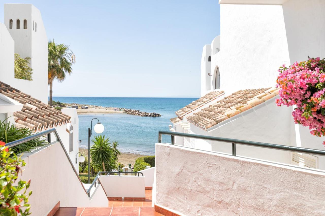 Front Sea View Apartment エステポナ エクステリア 写真